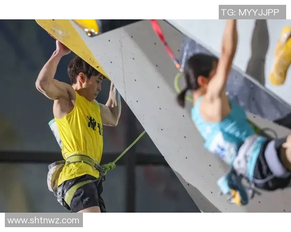 重庆攀岩队快攻策略揭秘：如何在攀岩热点中脱颖而出